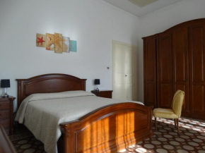 Отель Casa Piruni  Рочелла Лоника
